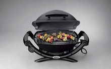 Load image into Gallery viewer, Weber Q1400 Barbecue électrique, surface de cuisson 43 x 32 cm, nomade, grille en fonte émaillée divisée en 2 parties, couvercle et cuve en fonte d'aluminium - Gris foncé (52020053)